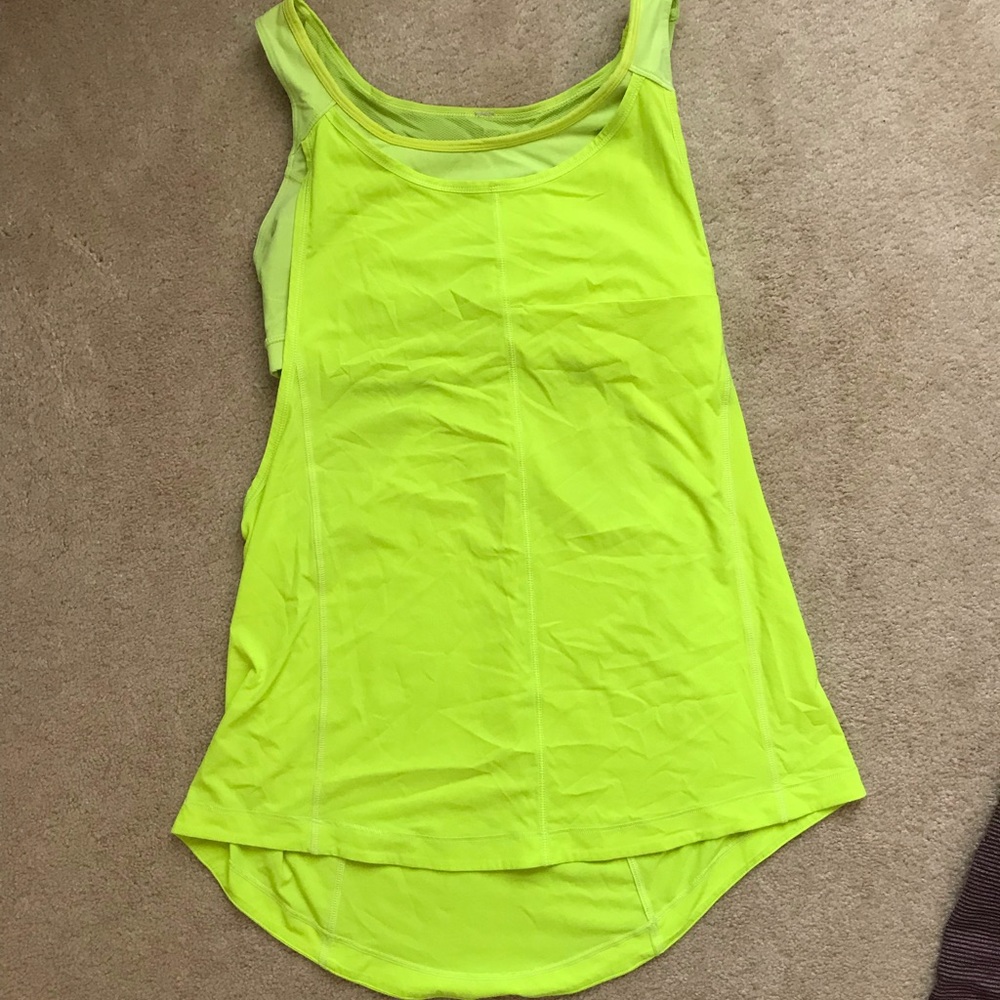 Lululemon Tank with built in bra 8